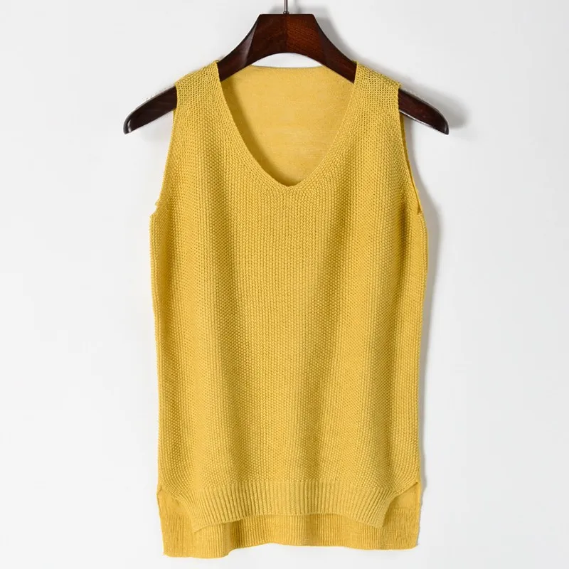 

18 Euro Style New Style Pure Color V Collar Sleeveless Knitted Vest Fashion Casual Comfort Bottoming Shirt Lady All Matched Tops