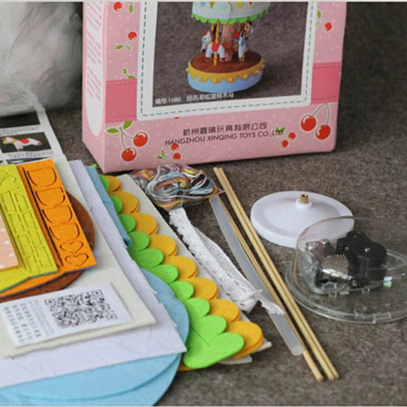 New-Felt-Fabric-Handmade-DIY-Package-Rotary-Horse-Music-Box-Sewing-Handwork-Kid-Toy-Home-Decoration (5)