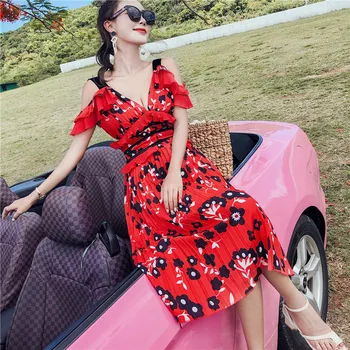 

Dress Female Summer 2018 New Sexy V-neck Ruffled Red Print Backless Vacation Spaghetti Strap Dress