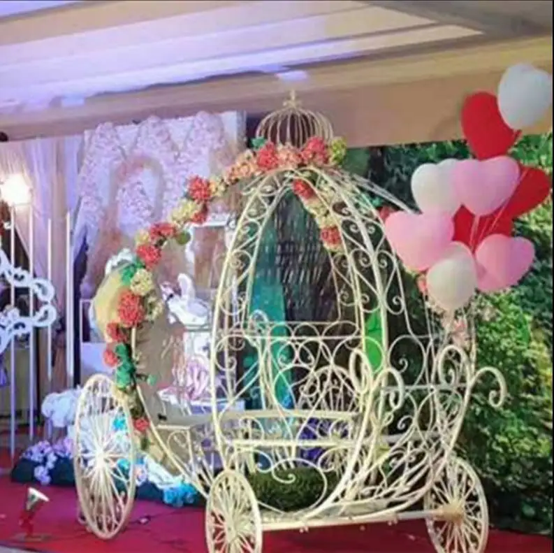 Marriage horse-drawn carriage bride's appearance props Tieyi large pumpkin carriage Princess carriage wedding outdoor decoration