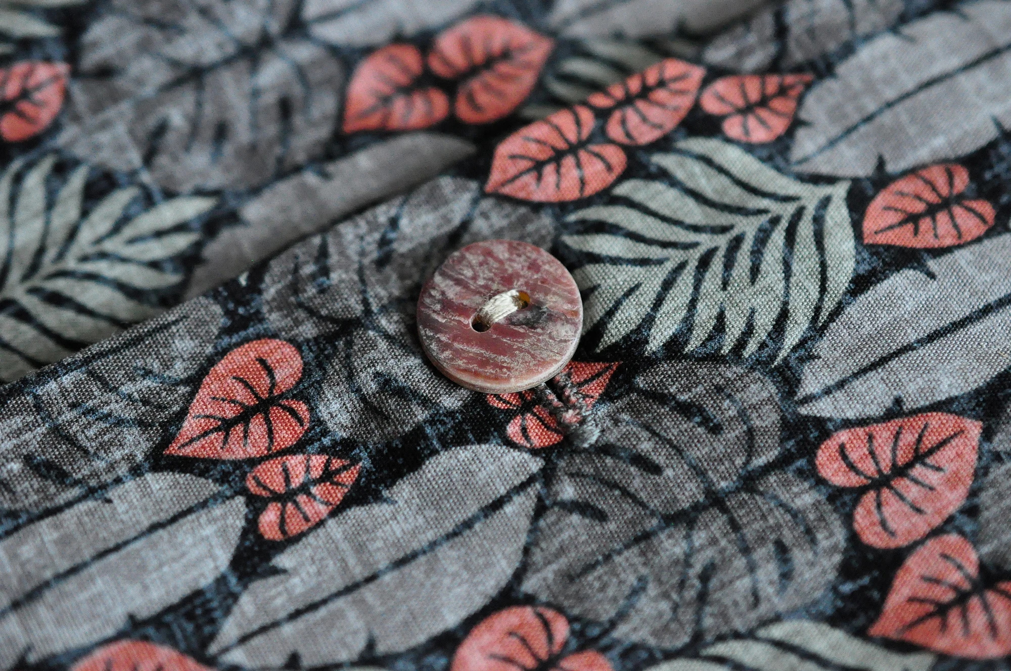 SauceZhan Мужская гавайская рубашка Для Мужчин's Повседневная рубашка разноцветная клейкая лента в японском стиле с принтом пляжное Для Мужчин's короткий рукав рубашки под Костюмы