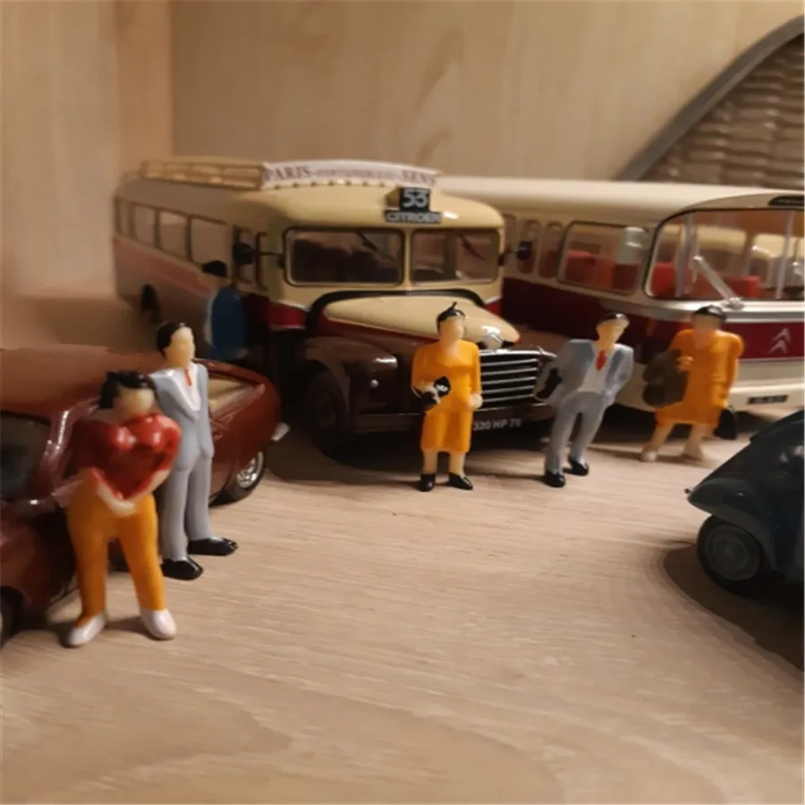 architecture model figure in ho train layout10