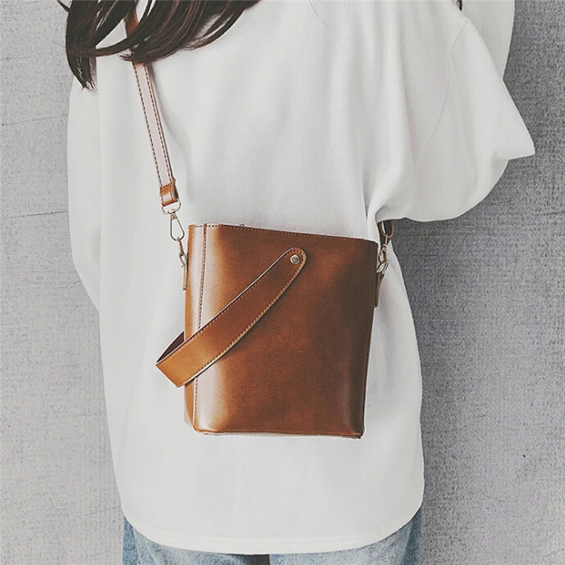 

Women PU Leather Shoulder Messenger Bags Shoulder Bag Large Capacity Bucket Handbag Casual Ladies PU Purse
