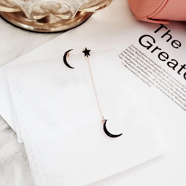 Hot Style New Arrival Full Rhinestone Moon Star Pendant Asymmetric Earrings For Women Fashion Personality Long Pendientes