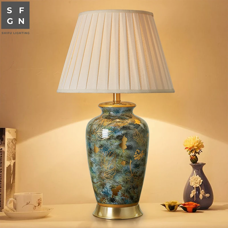 Медная настольная лампа, прикроватная лампа, Цзиндэчжэнь, керамическая лампа, роскошные настольные лампы для гостиной, декорированные спальни, светодиодные лампы