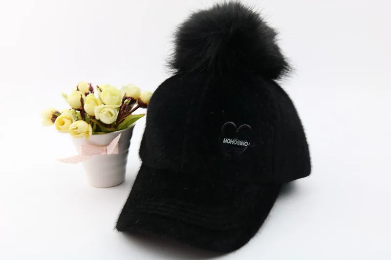 Детская теплая шапка, новая Толстая бархатная зимняя теплая шапка с буквенным принтом для родителей и детей, искусственный помпон из меха кролика бейсбольная кепка для детей - Цвет: black
