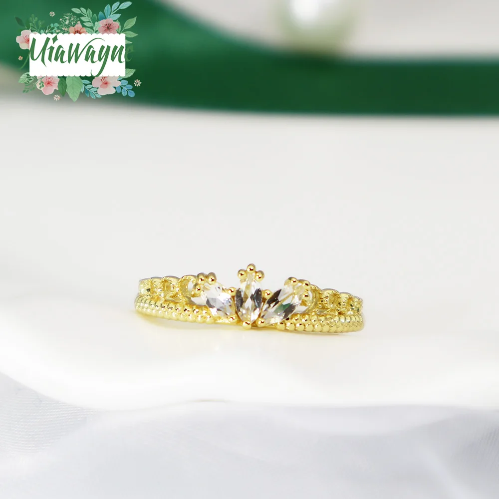 Crown Topaz Ring 08