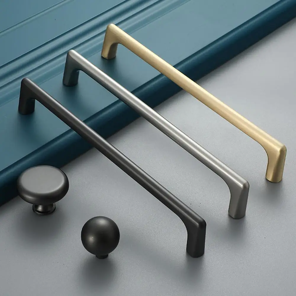 

Light luxury Nordic gold word handle wardrobe modern minimalist shoe cabinet door handle drawer single hole