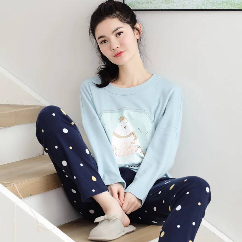 2017 New Autumn women's long sleeve sleepwear character Cotton Cartoon sleepwear For women