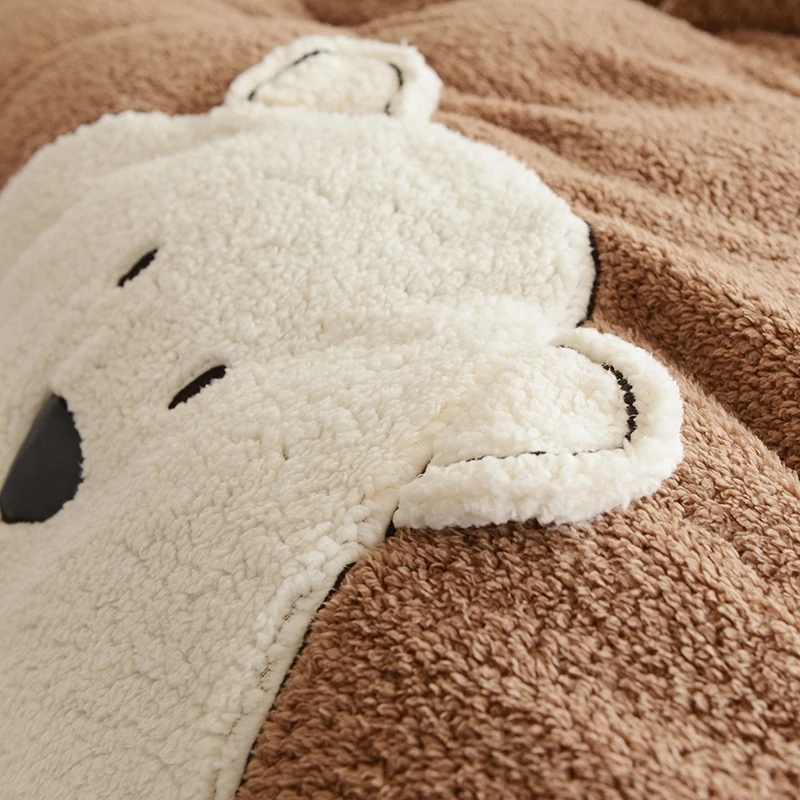 Толстый фланелевый Комплект постельного белья с милым медведем из мультфильма, теплый флисовый комплект с аппликацией и вышивкой, пододеяльник, простыня, наволочки, размер queen