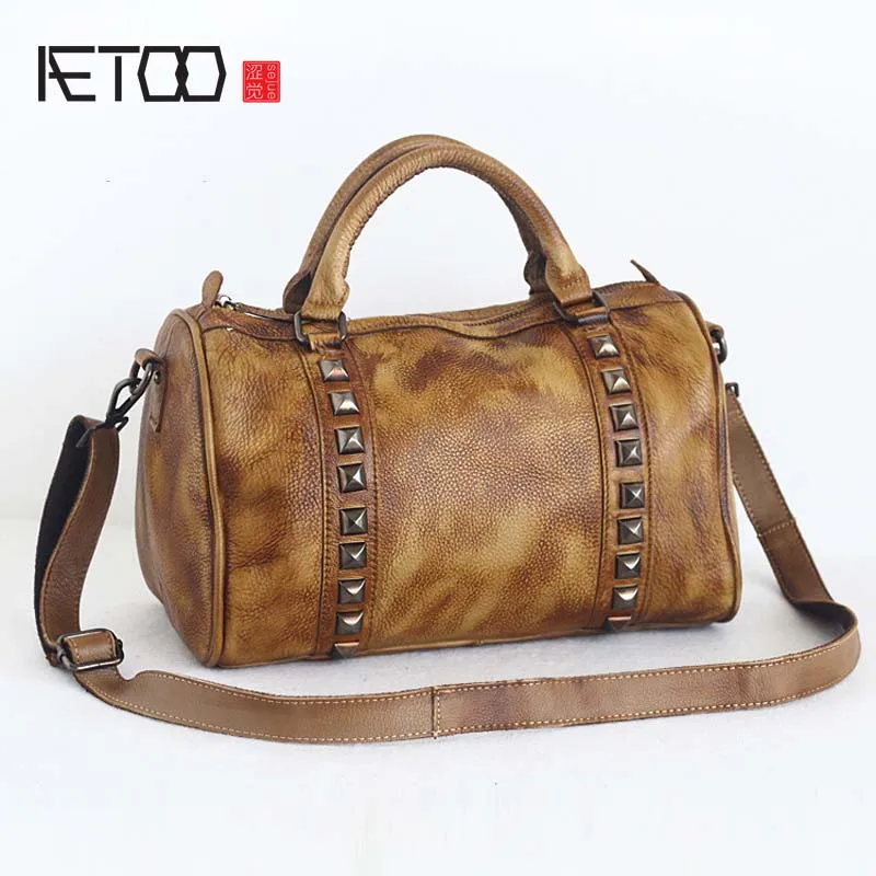 

AETOO Original New retro color wiping handmade leather female bag personalized rivet head layer cowhide shoulder bags women