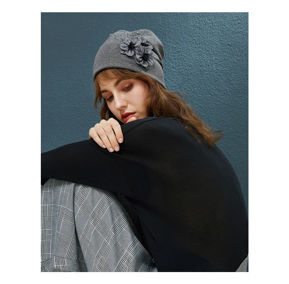 2018 Autumn Female Beanie Bonnet With Rhinestone Hats Three Flowers Caps Knitted Cotton For Women Warm Beanies Slouchy Skullies (12)