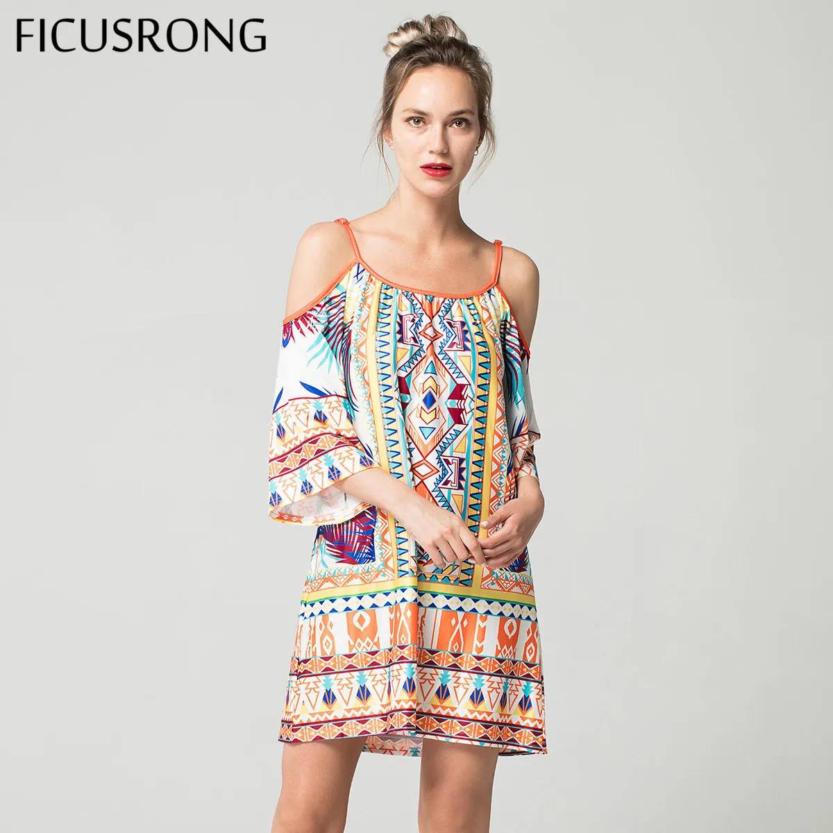 Женское пляжное платье на бретельках Boho Style свободное винтажное из молочного