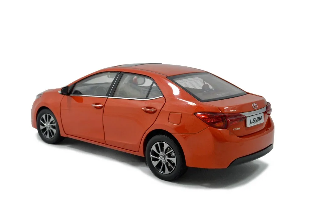 Toyota-Levin-2017-Orange-03