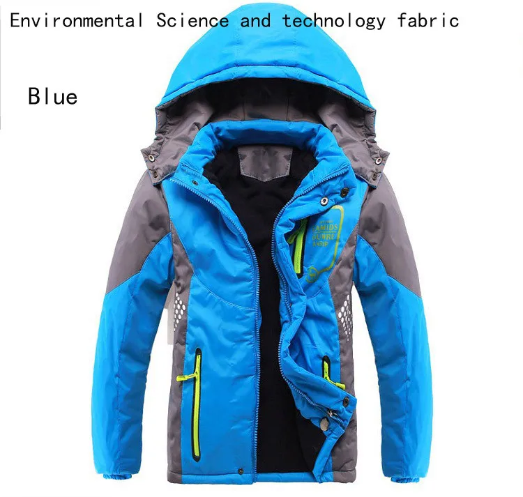 2589440237_716618313