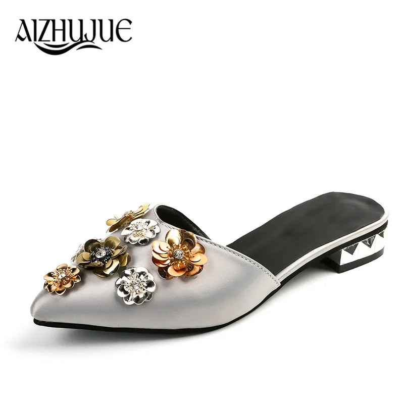 

AIZHUJUE Fashion Embroidery Women's Pointed Toe Slippers Chinese Ethnic Style Chunky Heels Women Mules Summer Woman Casual Shoes