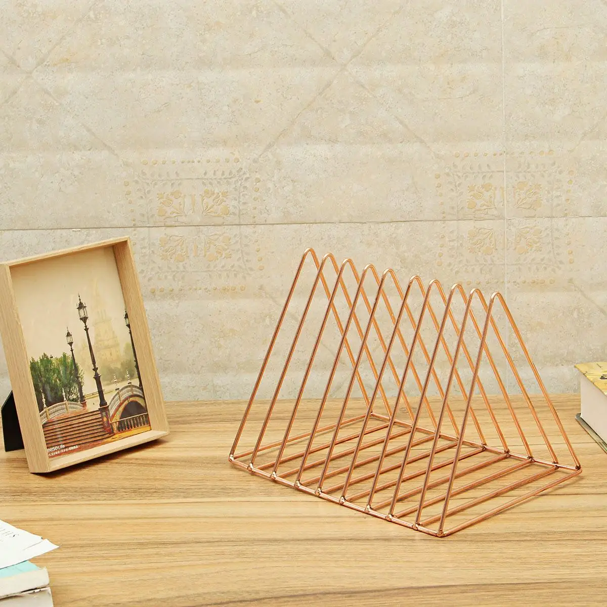 الحديد رف مجلة عرض موقف الصحف التخزين رف خمر المنظم التخزين حامل مكتب ديكور رف كتب الدفتين