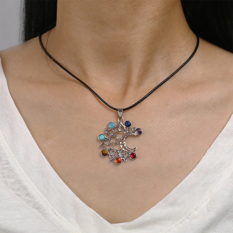 

Choker's new fashion moon-zircon necklace