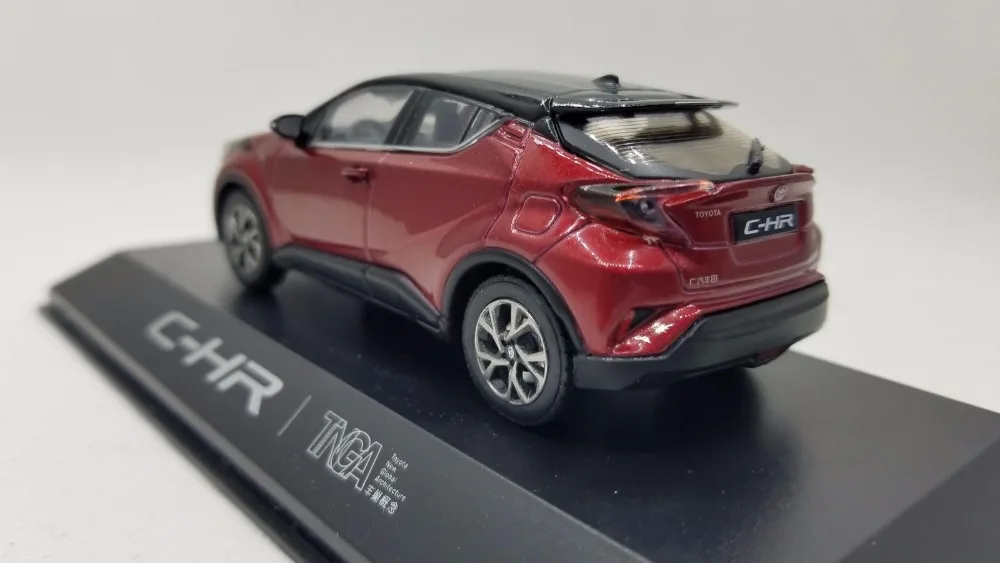 1:43 литая модель для Toyota C-HR красный внедорожник игрушечный автомобиль миниатюрная Коллекция подарков CHR C HR