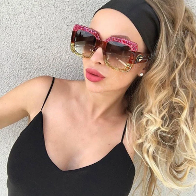 

SHELI Popular Mixed Colors Frame Fashion Women Square Sunglasses Men Colorful Glasses Gradient Lens Shades UV400 9004