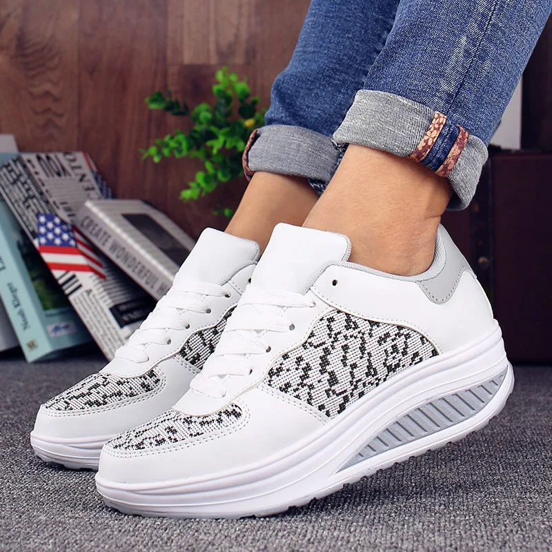 Günstige VTOTA Frauen Casual Schuhe Plattform Weiße Turnschuhe Designer Schuhe Keil Turnschuhe Casual Schuhe Frauen Korb Femme Turnschuhe Frauen