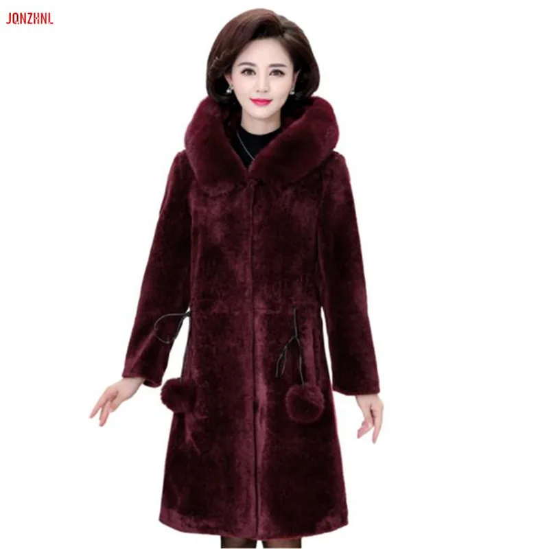 

Winter Middle-aged women's Sheep shearing Overcoats female new hooded warm fur coats long loose women high quality jacket AS798