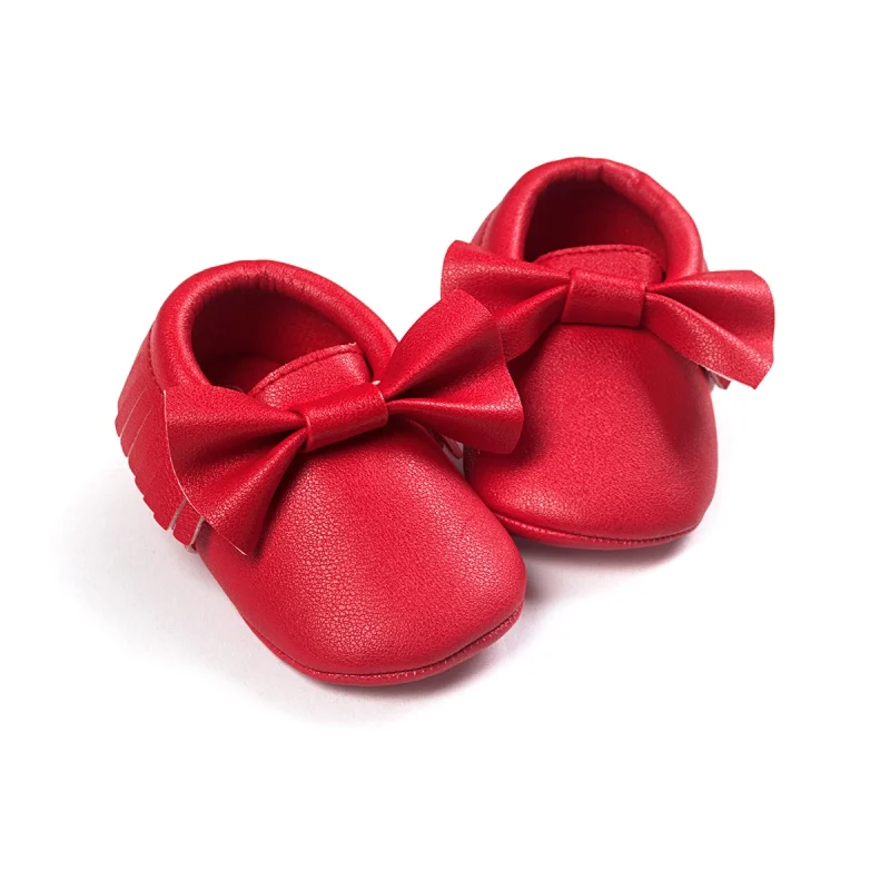 Унисекс малышей детская обувь на мягкой подошве с бахромой из искусственной кожи кроватки обуви Prewalker лук первые ходоки