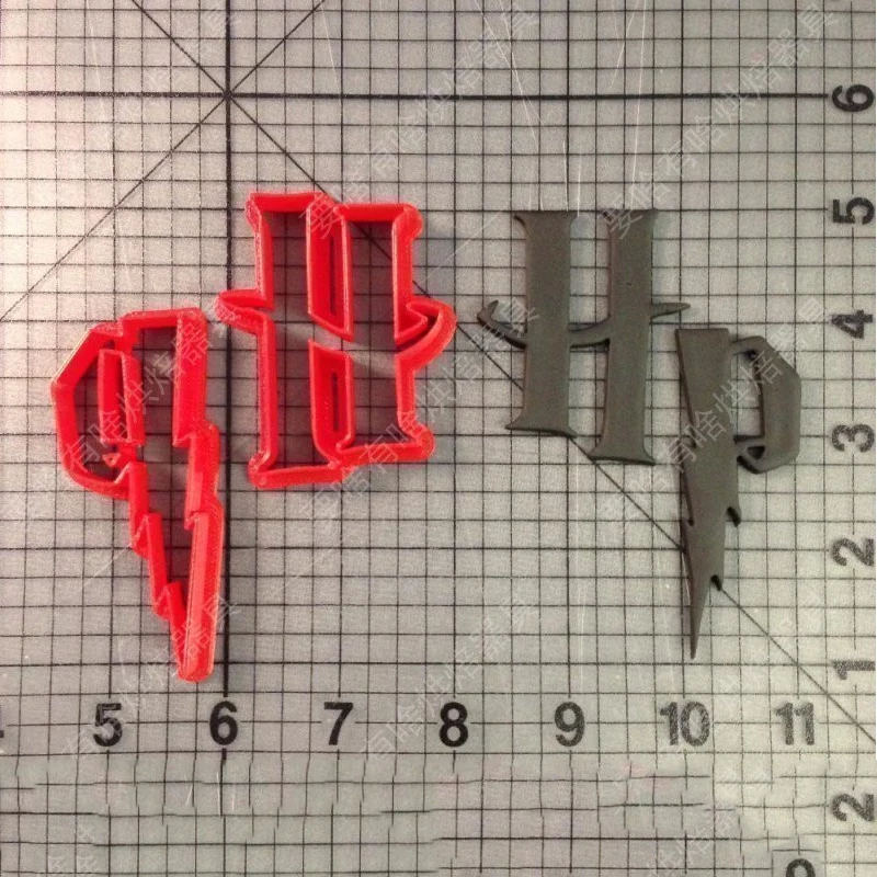 

Harri Potter Logo Cookie Cutter set Cake Cutter Set Custom Made 3D Printed Fondant Cupcake Top Moulds