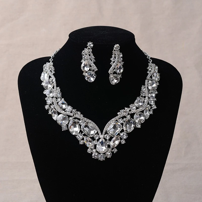 

Women 2017 Fashion Korean European Style Wedding Jewelry Earrings Geometric Crystal Necklace Set for Brides Bridal Jewelry Sets