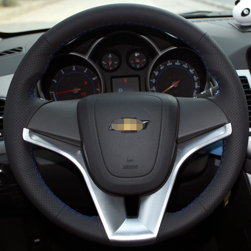 Специальный чехол из натуральной кожи для рулевого колеса автомобиля Chevrolet Cruze