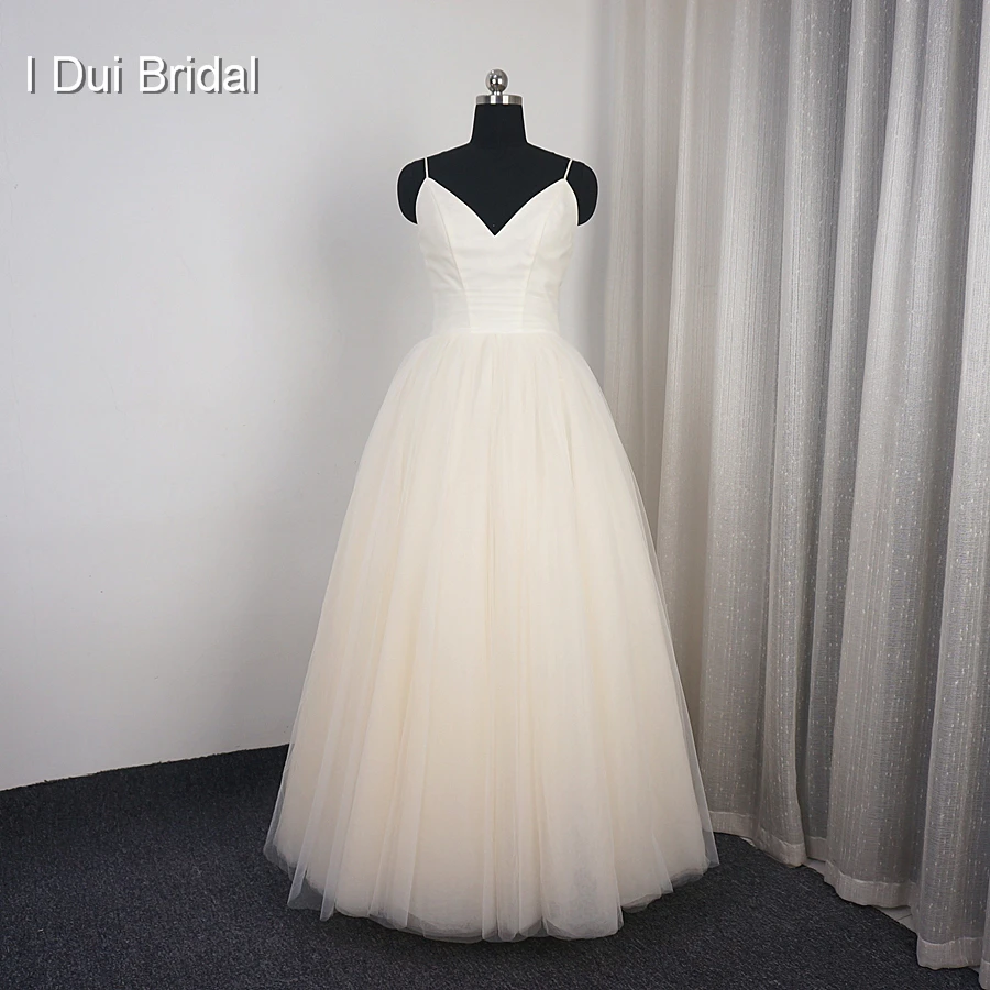 

Simple Tulle Wedding Dress with Lace Jacket Two Way Bridal Gown