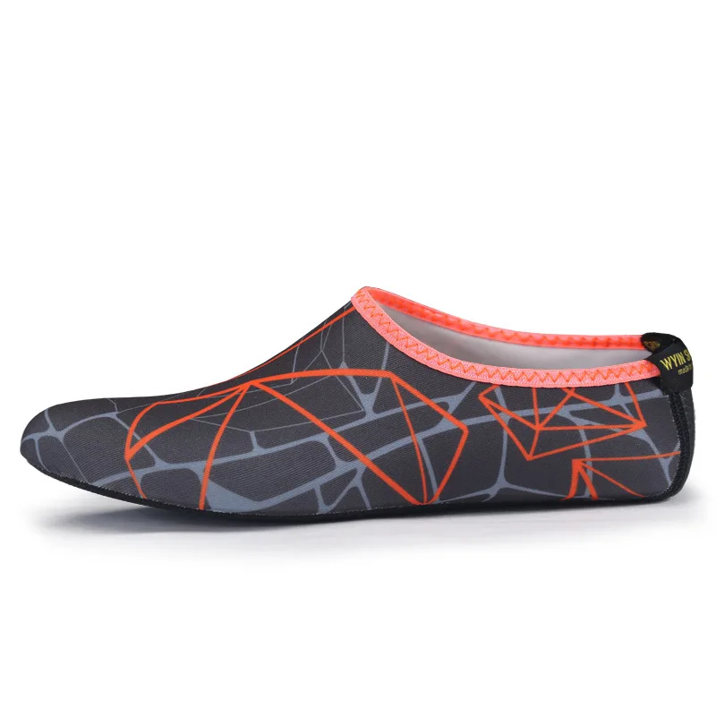 Новые взрослые Дышащие носки для подводного плавания 8 цветов быстросохнущие обувь для подводного плавания Нескользящие Дайвинг водные виды спорта обувь для плавания для носки для пляжа - Цвет: Diving socks 5