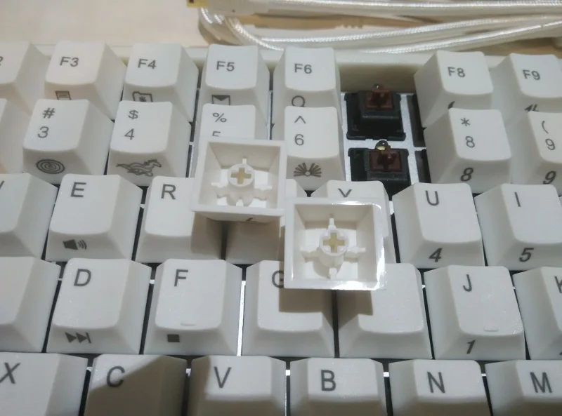 NIZ Plum 84 белая механическая клавиатура с подсветкой gateron mx коричневые синие