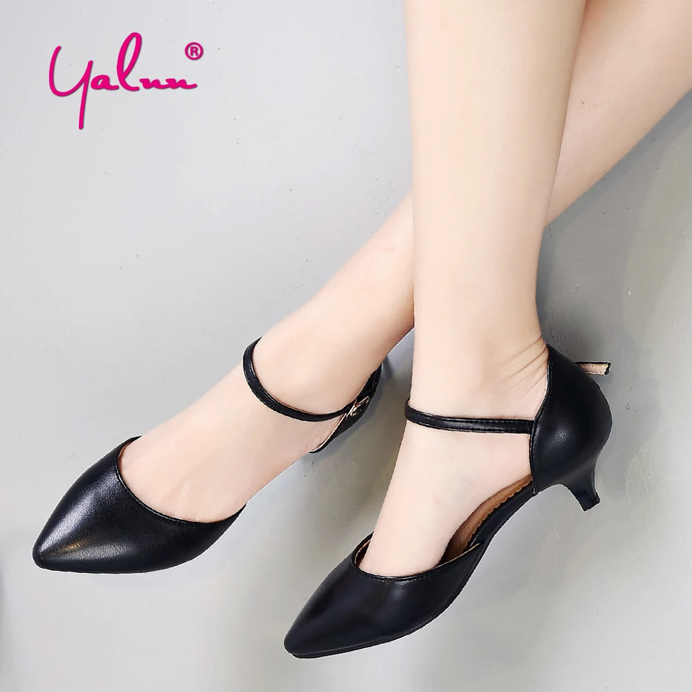 Black Hollow Women Pumps Pointed Toe Elegant Summer Party High Heels Buckle Strap Thin Heel Shoes Med Heel Sandals for Woman New Black Hollow Women Pumps Pointed Toe Elegant Summer Party High Heels Buckle Strap Thin Heel Shoes Med Heel Sandals for Woman New