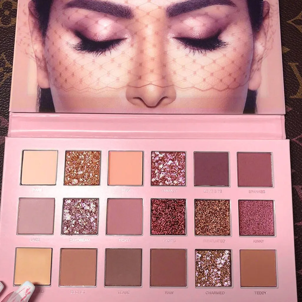

INS Same Style 18 Colors Glitter Eyeshadow Palette Makeup Pearl Metallic Eyeshadow Palette Makeup Set Cosmetics