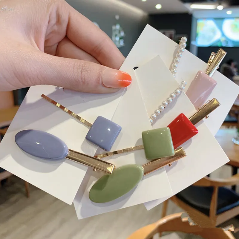 

AOMU 1SET Korea Vintage Imitation Pearl Hairpins Solid Color Resin Hair Clips Women Macaron Color Geometric Oval Hair Accessorie