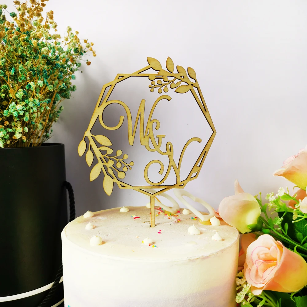 На заказ Mr& Mrs имя инициалы свадебный торт Топпер, персонализированные пары Свадебный декор, деревенский венок для вечеринок декор для юбилея