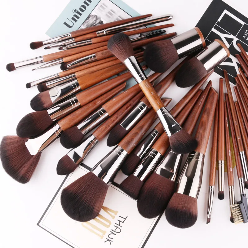 MAKEUP FOREVER Brushes _ 000