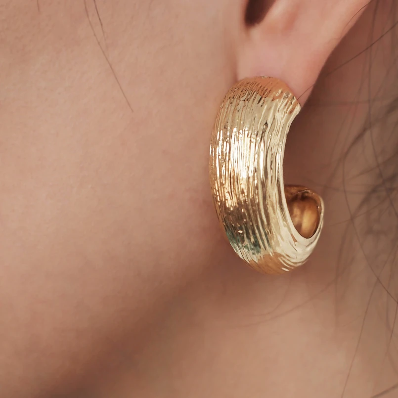 Модные сгибающиеся массивные серьги-гвоздики из сплава для женщин, простой дизайн, манжета для ушей, геометрические серьги, Золотое серебро, ювелирное изделие, UKMOC