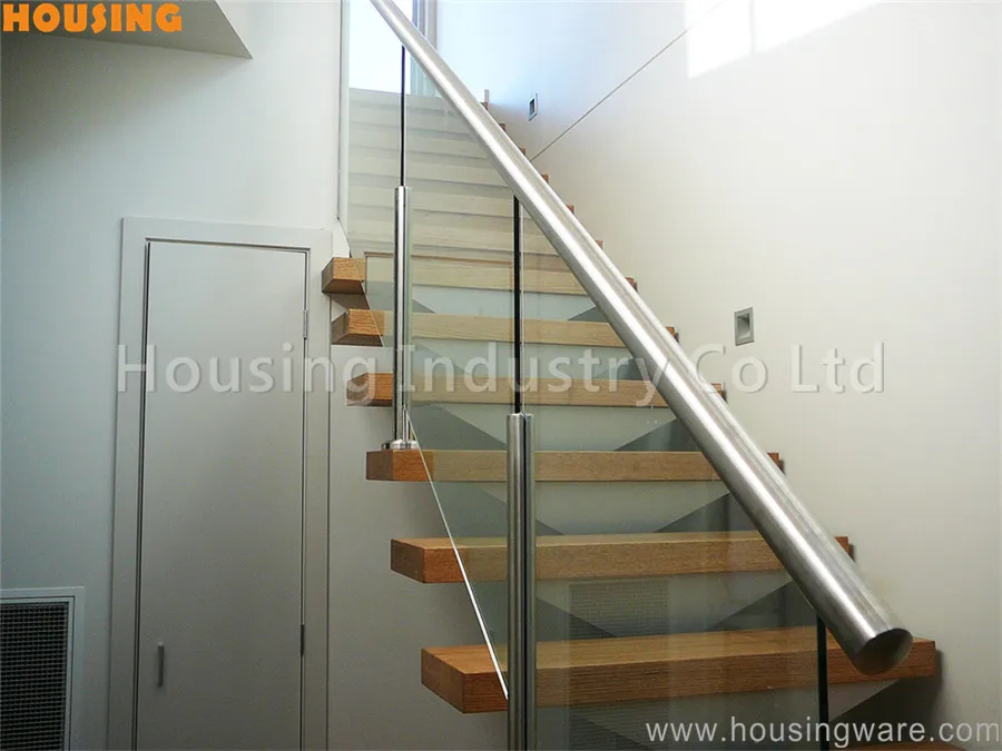 Indoor U Channel Glass Railing For Wooden Staircase On