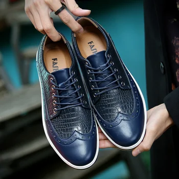 

Nice New Popular Fashion Serpentine Pattern Men Brogue Shoes 111% Genuine Leather Lace Up Low Top Metal Round Toe Casual Flats