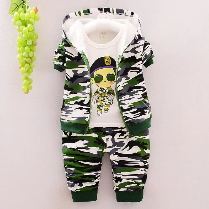 HYLKIDHUOSE/комплекты одежды для детей комплекты одежды для маленьких мальчиков и девочек камуфляжные хлопковые пальто+ футболка+ штаны, костюм для младенцев - Цвет: Зеленый