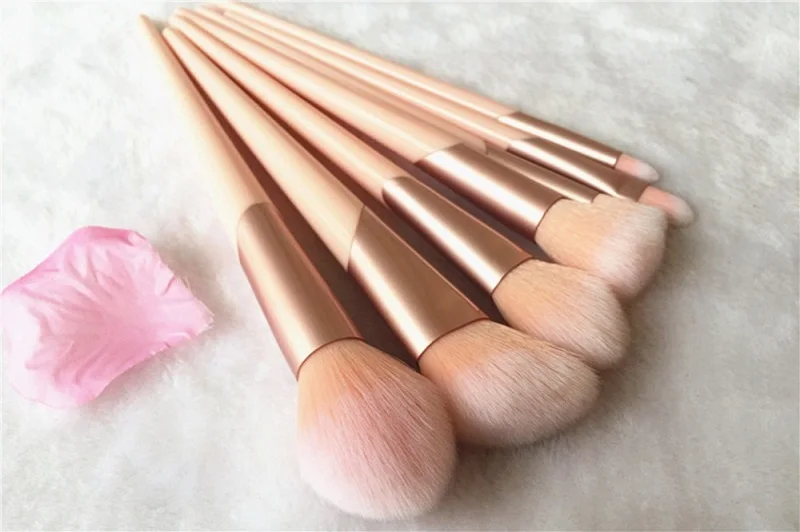 7pcs Rose Gold Handle Makeup Brushes Set Foundation Powder Blush Eye Shadow Lip Brushes Face Beauty Makeup Tools Kit with Case