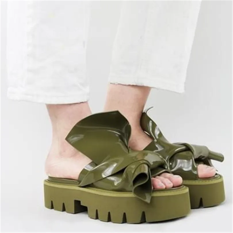 

2017 Pantufa Outside Bow-knot Zapatillas Pantoufle Femme Chinelos Superstar Solid Platform Med Heel Slides Shoes Women Slippers