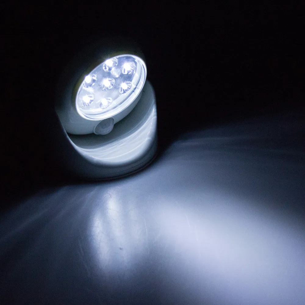 

Motion Activated Cordless light Round AA Battery Power 5W 360 degree rotable Led infrared sensor lamp Cabinet Stairs Door Light