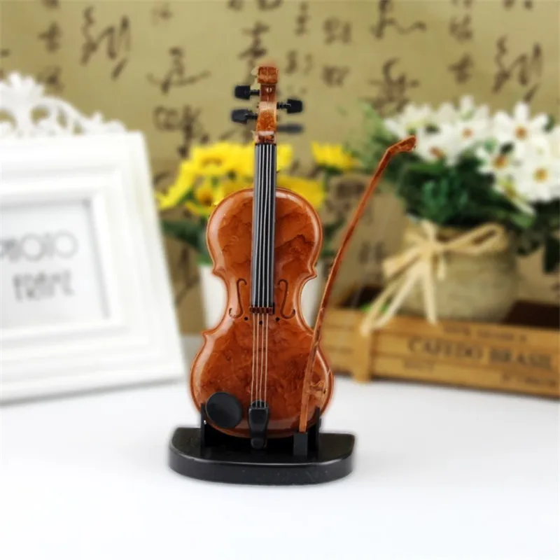 Dibujado a mano violín caja de música adornos lindo Mini caja de música Regalo de Cumpleaños violín miniatura artesanía decoración del hogar Dibujado a mano violín caja de música adornos lindo Mini caja de música Regalo de Cumpleaños violín miniatura artesanía decoración del hogar