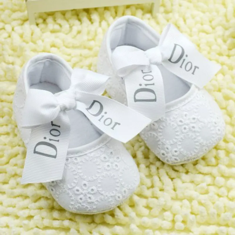 2017 new white baby girl shoes non slip soft bottom girls shoes moccs bowknot botinha infantil prewalker flower girl ivory shoes