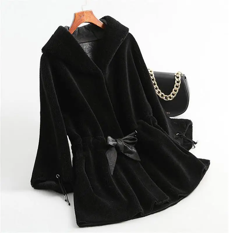 Women Winter Real Fur Overcoat Sheep Shearing Lady Casual Warm Natural Sheep Genuin Lamb Wool Fur Coat Hooded And Belt Coat V269