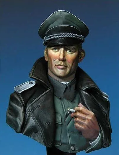 

1/10 Resin Bust Building Kit OFFICER