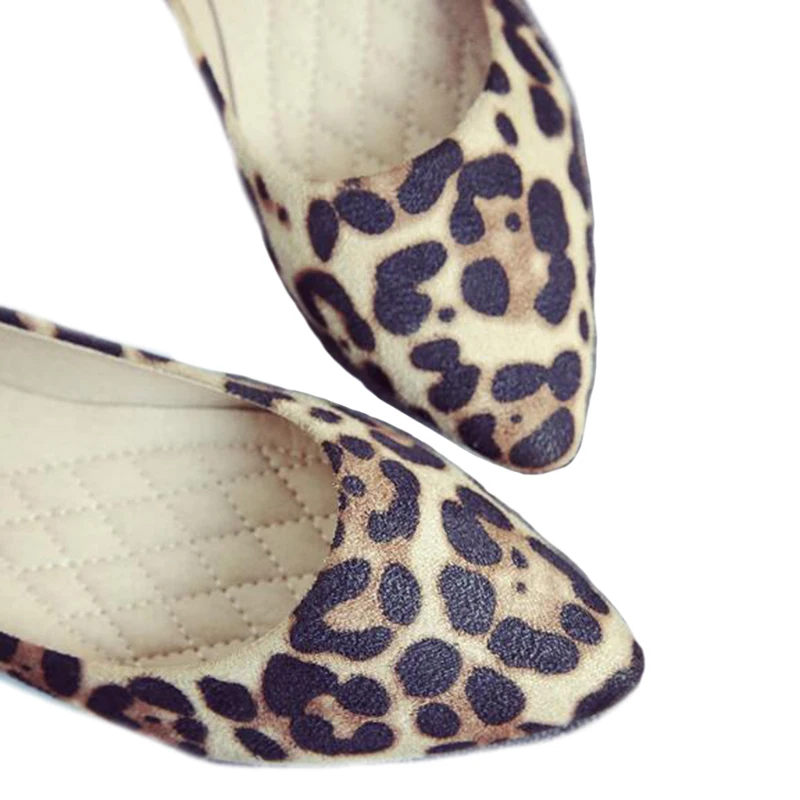 COVOYYAR/ г. Женская обувь леопардовой расцветки весенние женские балетки с острым носком на плоской подошве, большие размеры 34-43, пикантная женская обувь без шнуровки, WFS426
